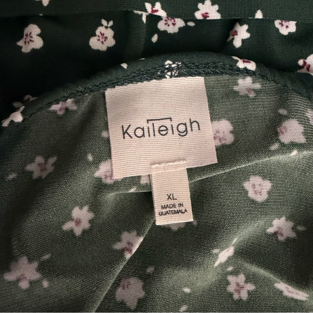 Kaileigh Rochelle Jumpsuit Size XL Dark Green Floral Waist Tie Wide Leg Stretch - Picture 7 of 8